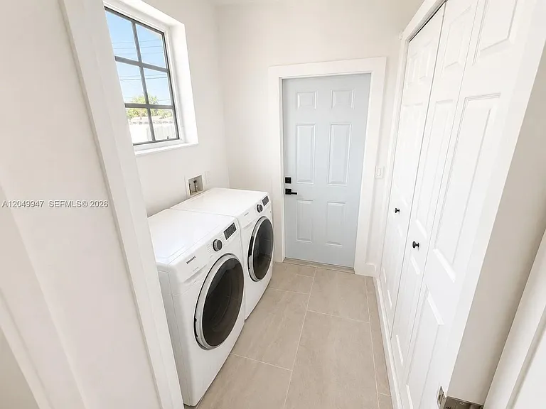 2649 Key Largo Ln #2649 — Photo 11