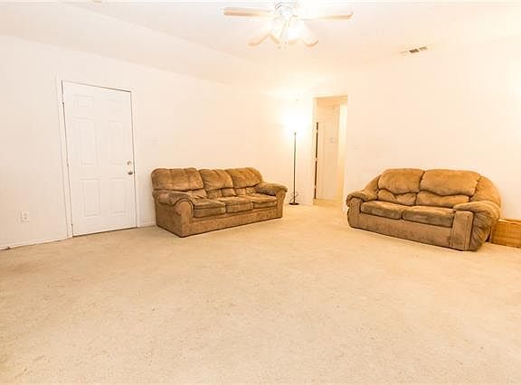 3rd image of 3018 McKinley Ave