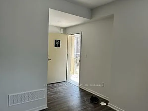 225 Birmingham St #153, Toronto, ON M8V 2C7