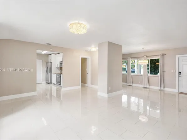 1146 NE 17th Ter, Fort Lauderdale, FL 33304