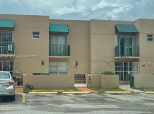 1990 SW 121st Ct APT 236, Miami, FL 33175