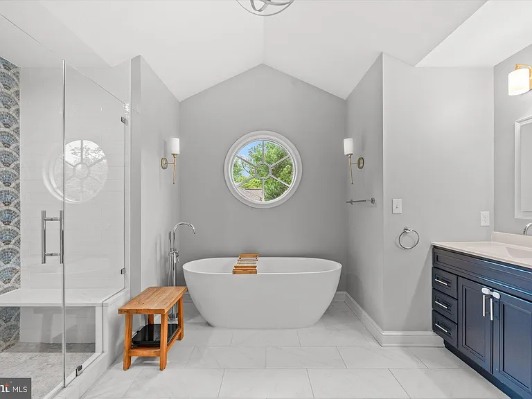 3701 Blackthorn Ct — Photo 15