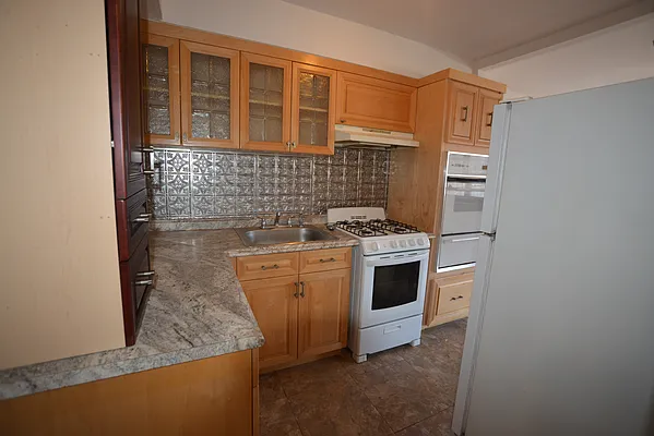 Rented by Voro, LLC | media 15