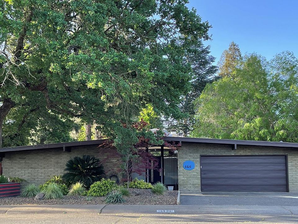 1st image of 4424 Pasadena Ave