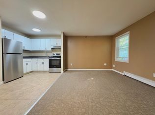 106 Goff St APT 5, Auburn, ME 04210