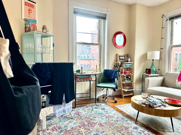 106-108 Myrtle St #8, Boston, MA 02114