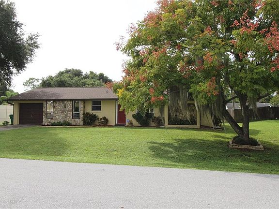 4th image of 21463 Circlewood Ave
