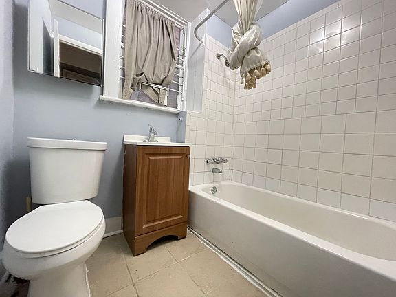 5th image of 351 Forrest St #12E