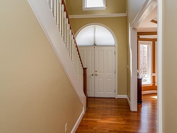 3rd image of 4114 Shady Oaks Dr