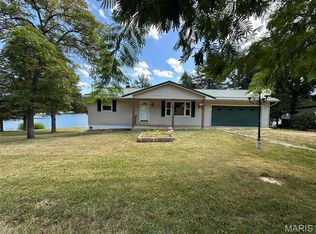 3937 Lakeshore Dr, New Haven, MO 63068