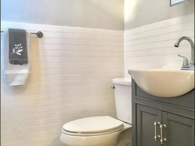 657 S Park St — Photo 10