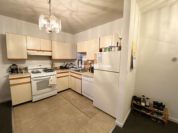 3rd image of 30 S Huntington Ave #A