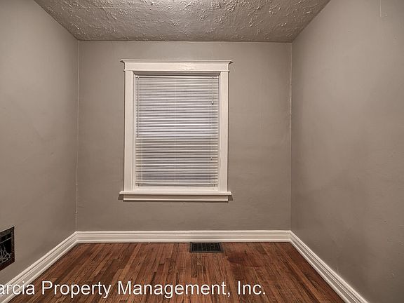 4th image of 5069 Chippewa St #1F