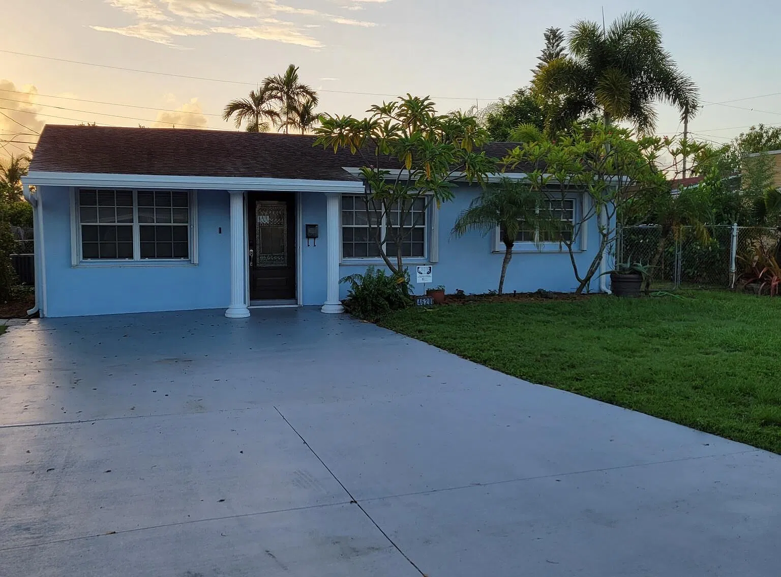 2 bed, 2.0 bath, 1190 sqft, $2,900 — Photo 2
