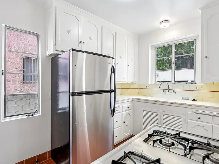 5709 W Olympic Blvd #5709 — Photo 7