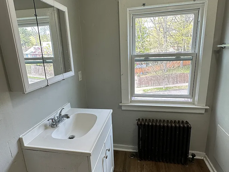 549 Valley St #B2 — Photo 6