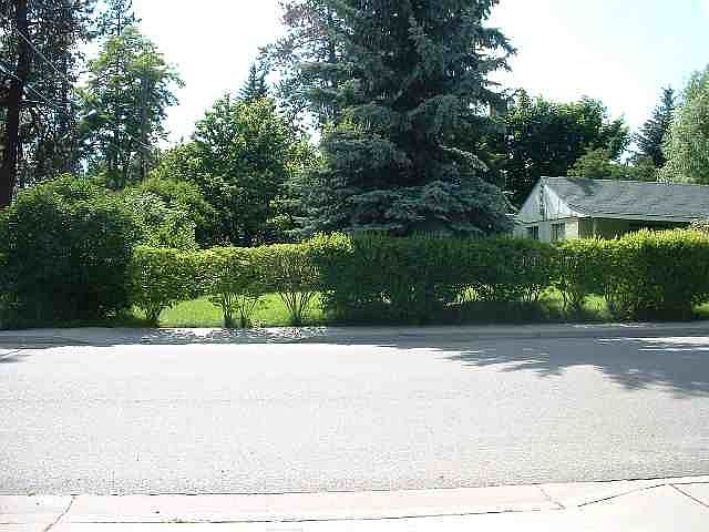 2nd image of 3724 E 33rd