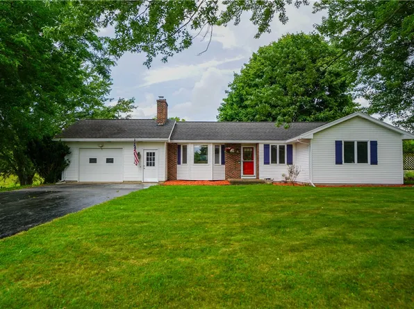 9006 Seymour Rd, Bloomfield, NY 14469