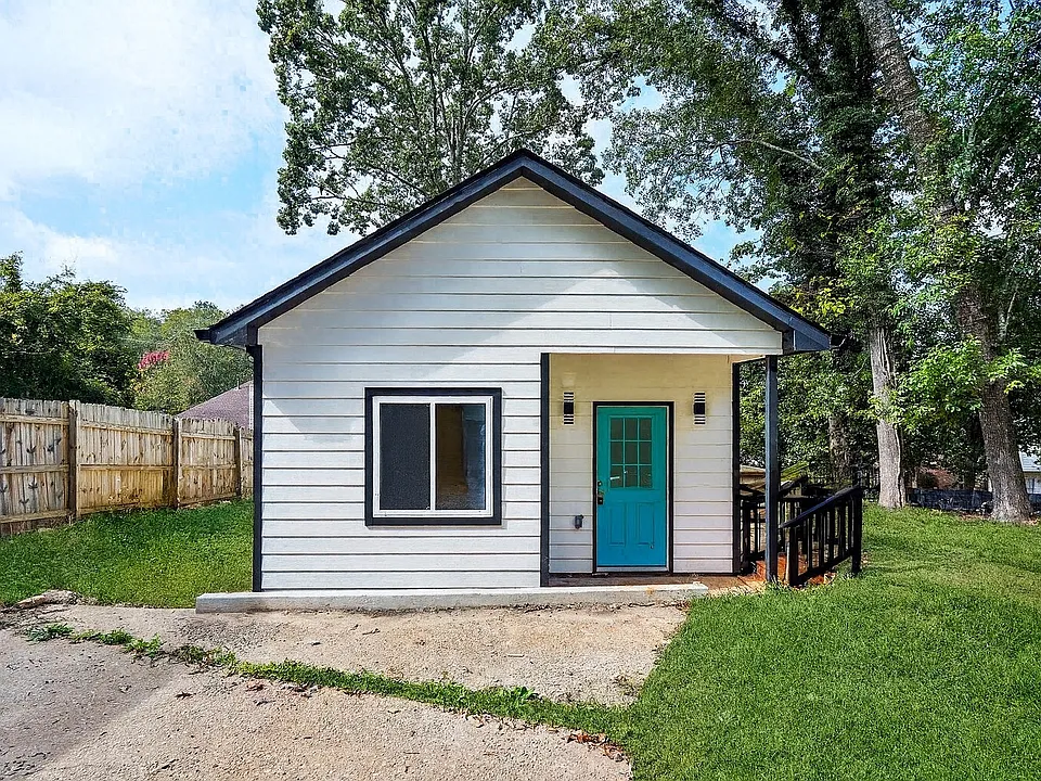 2359 Beecher Rd SW #B