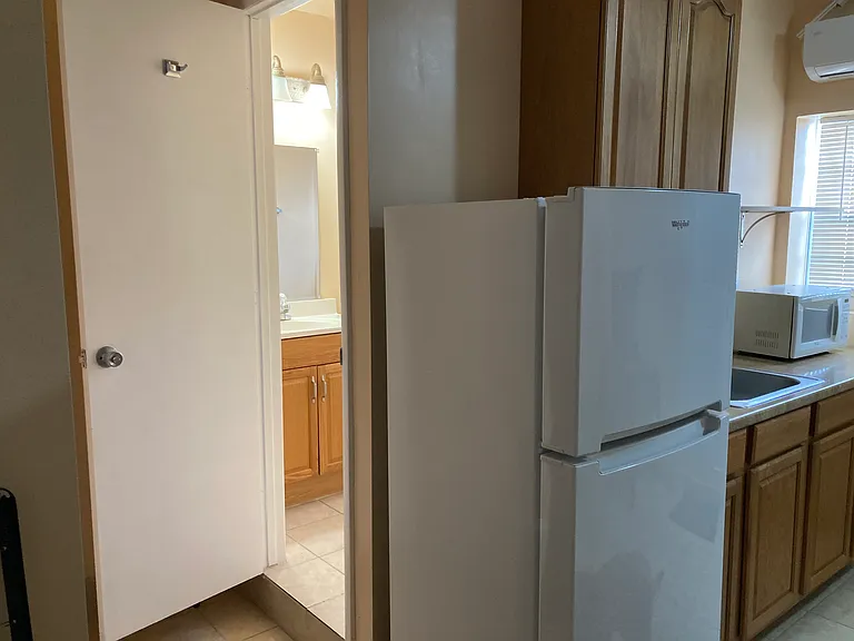 6480 NW 201st Ter — Photo 3