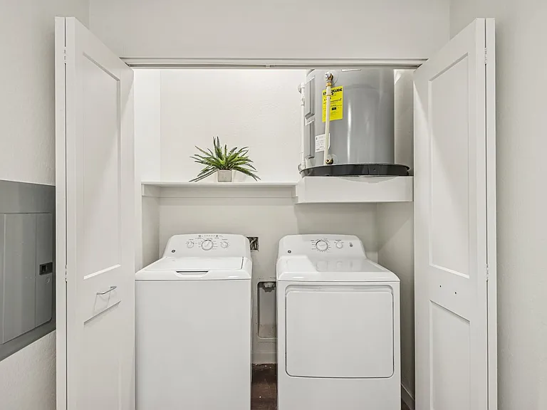DC Heights Apartments — Photo 114