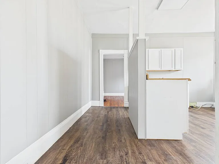 200 E Gay St #B — Photo 9