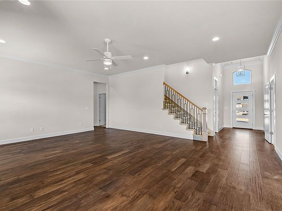 5th image of 1401 Greyback Ln