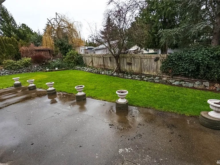2102 Margaret Pl — Photo 18