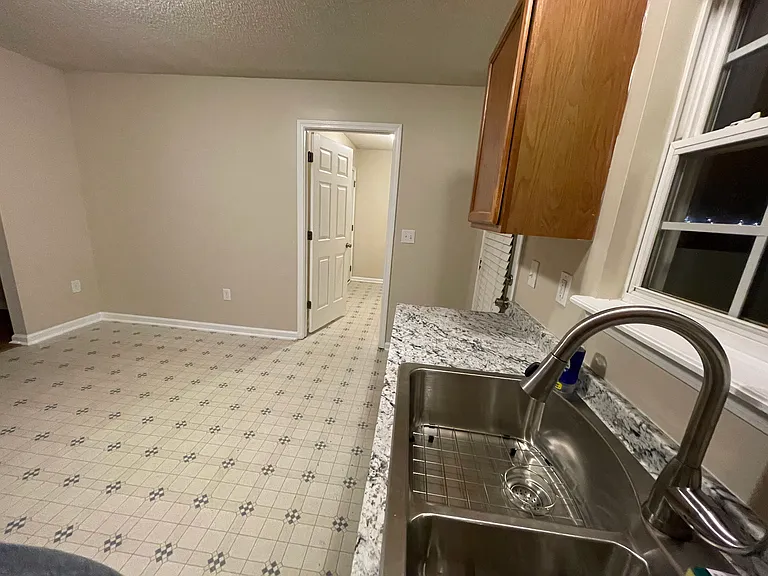 5017 Westview St — Photo 6