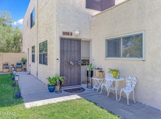 6680 E Calle La Paz Unit B, Tucson, AZ 85715