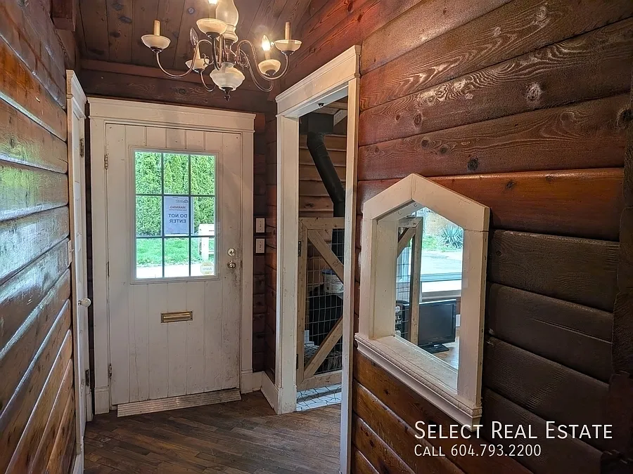 3 bed, 1300 sqft, $1,995 — Photo 3