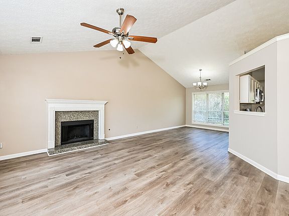 4th image of 1212 Shade Ct