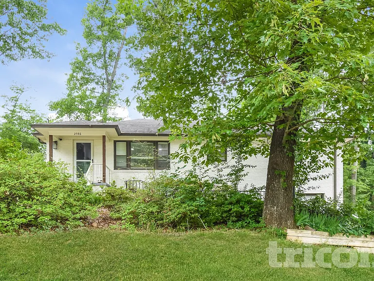 2586 Cherrywood Ln SW — Photo 1