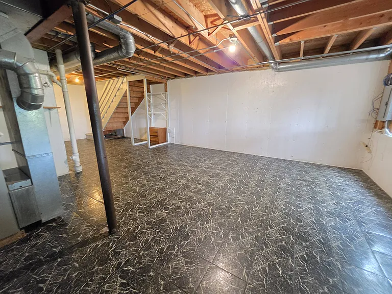327 Shadybrook Ln #327 — Photo 16