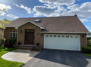 1413 Estate Dr, Boalsburg, PA 16827