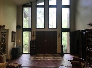 32 Westminster Dr, Croton On Hudson, NY 10520