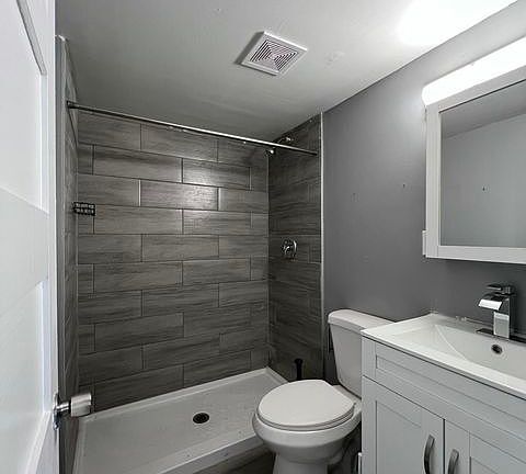 4th image of 311 W 17th St #6A