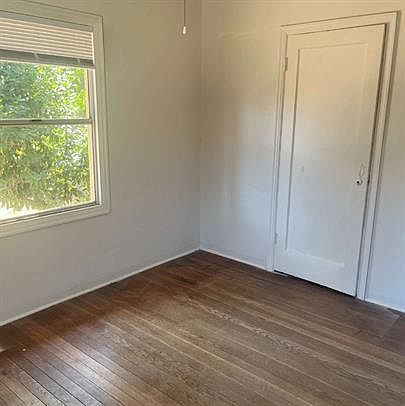 5th image of 1017 W 14th St