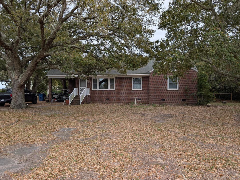 1st image of 3121 Middle St