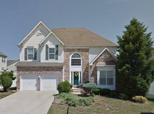 251 Strecker Farms Ct, Ballwin, MO 63011