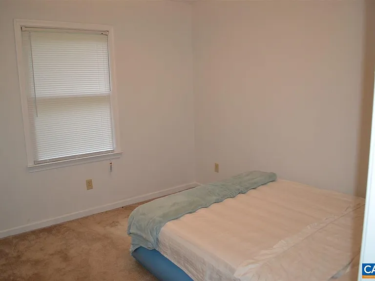 15 Englewood Dr — Photo 16