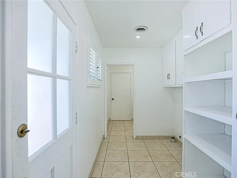 1200 W Rowan St — Photo 30