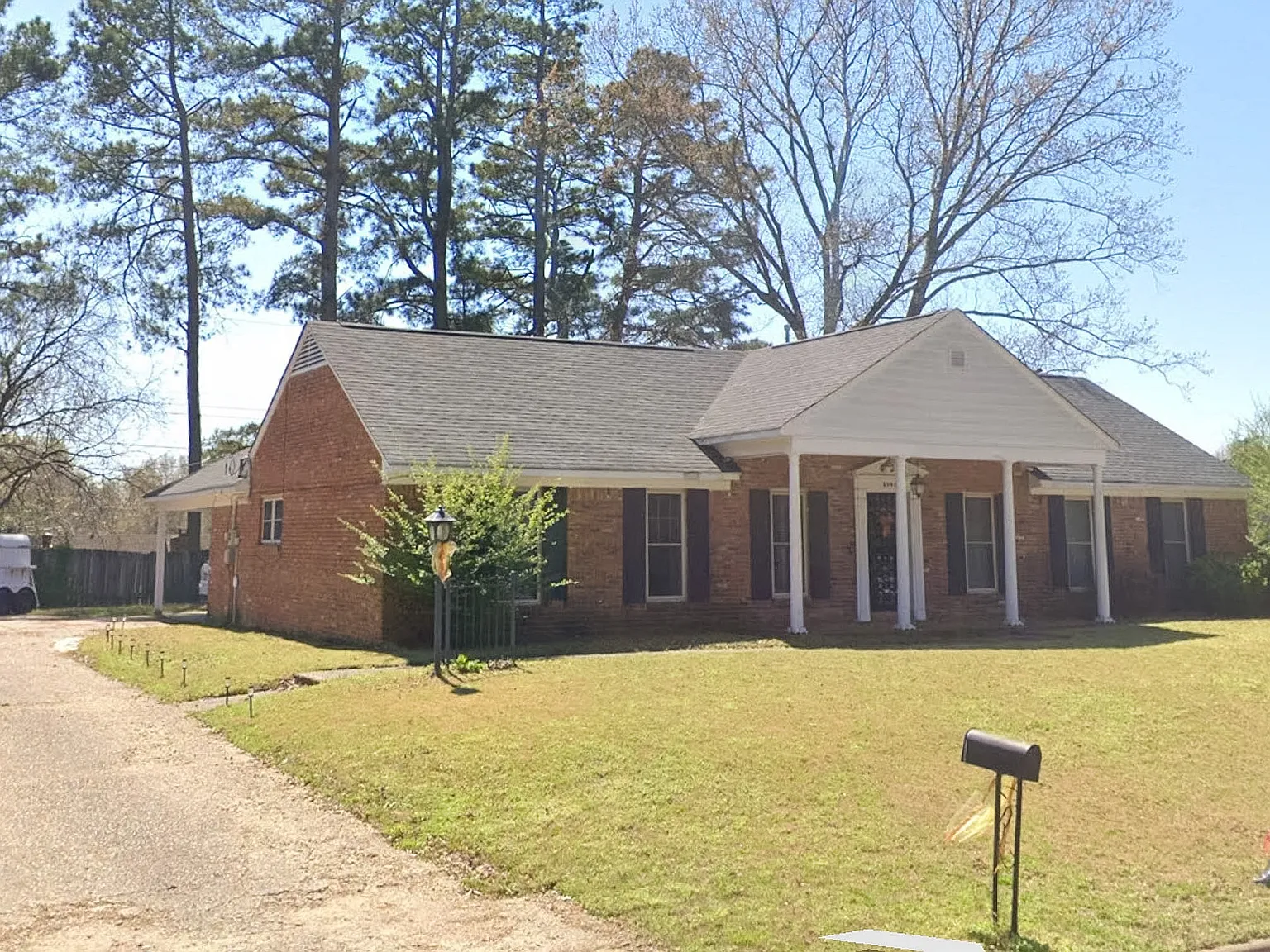 5305 Oak Meadow Avenue - 1 — Photo 2