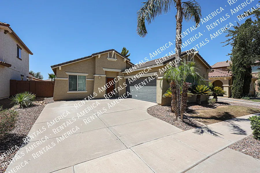 Gated Community! 3 bed 2 bath in Chandler — Photo 1