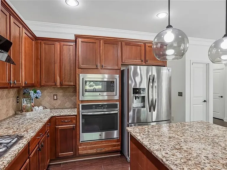 5811 Kendrix Ridge Dr — Photo 29