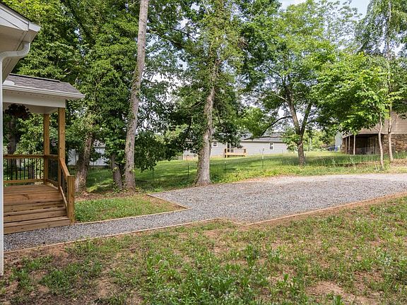 3rd image of 15 Sand Hill School Rd