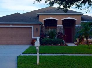 2632 Valencia Grove Dr, Valrico, FL 33596