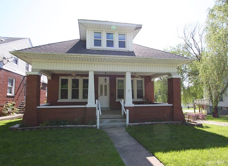 1st image of 219 N Washington St