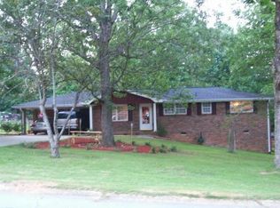 6026 N Bear Dr, Douglasville, GA 30135