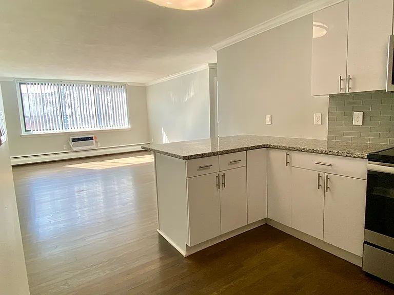519 Washington St #6 — Photo 43